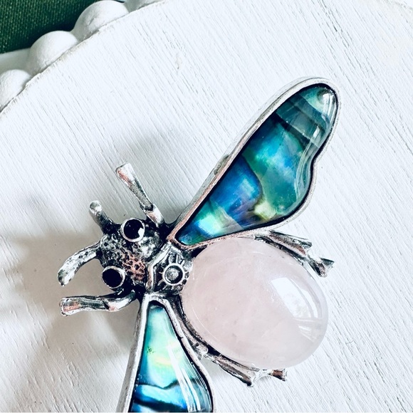 2/$30🌵 Bumble Bee Pin Iridescent Abalone Metal Bug Brooch Pin Necklace Pendant - Picture 4 of 9